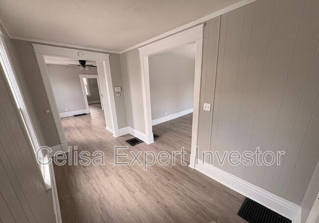 425 Greenlawn Ave in Fort Wayne, IN - Building Photo - Building Photo