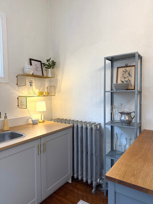 206 N Bethlehem Pike in Fort Washington, PA - Building Photo - Building Photo