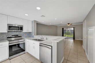 55 SW 3rd St in Pompano Beach, FL - Building Photo - Building Photo