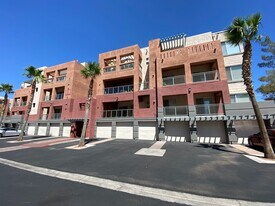 67 E Agate Ave in Las Vegas, NV - Building Photo