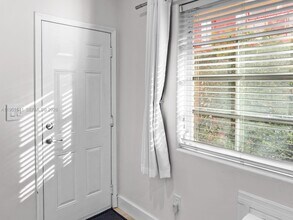 1227 Euclid Ave in Miami Beach, FL - Foto de edificio - Building Photo