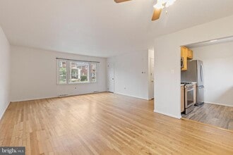 209 Hillside Ave in Jenkintown, PA - Building Photo - Building Photo
