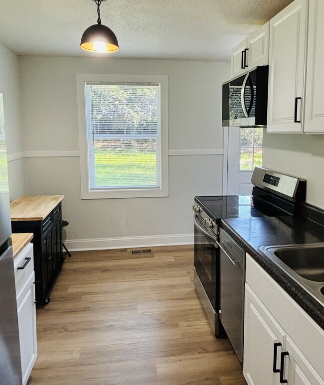 1615 Engle Dr in Macon, GA - Building Photo - Building Photo