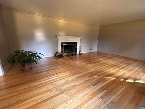 214 Montvue Dr in Charlottesville, VA - Building Photo - Building Photo