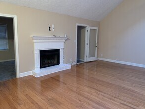7908 Briar Villa Pl in Atlanta, GA - Building Photo - Building Photo