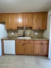 2341 Rock Blvd in Sparks, NV - Building Photo - Building Photo