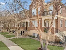 29 4th Ave N in Minneapolis, MN - Building Photo