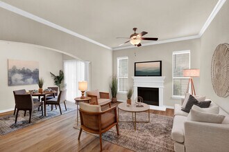 The Estates Of Northwoods in San Antonio, TX - Building Photo - Building Photo