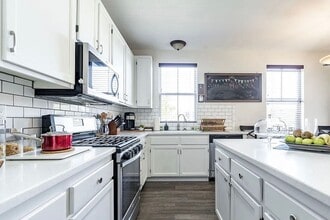 1409 Paseo Orion in San Diego, CA - Building Photo - Building Photo