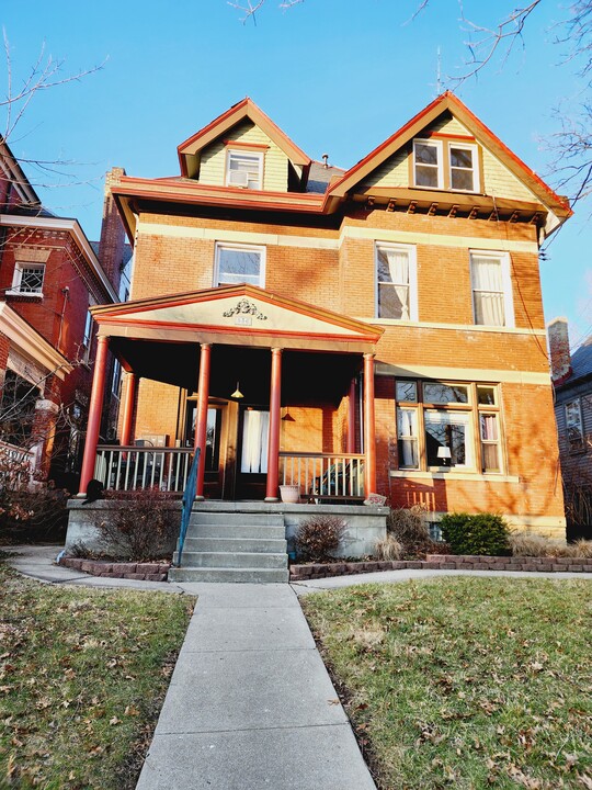 536 Howell Ave in Cincinnati, OH - Building Photo