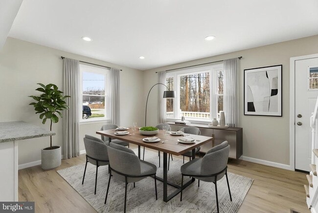 706 Sue Grove Rd in Essex, MD - Building Photo - Building Photo