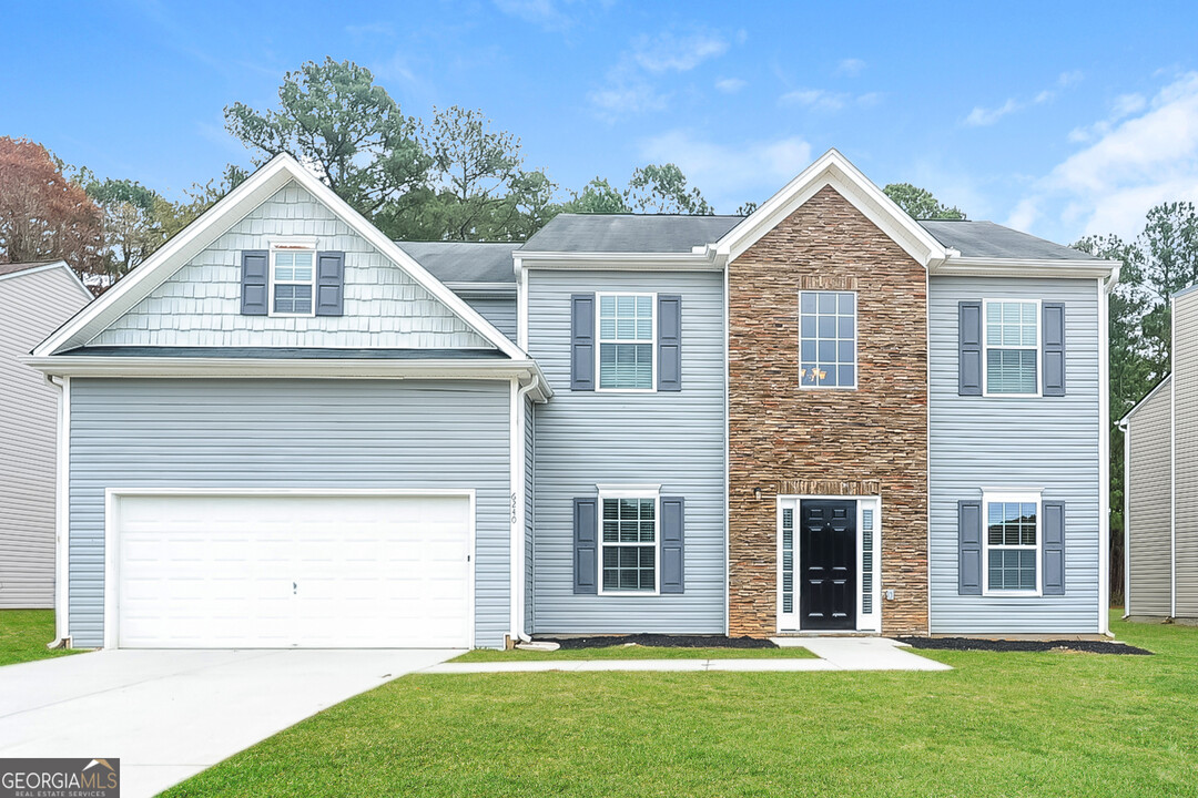 6240 Polar Fox Ct in Riverdale, GA - Building Photo