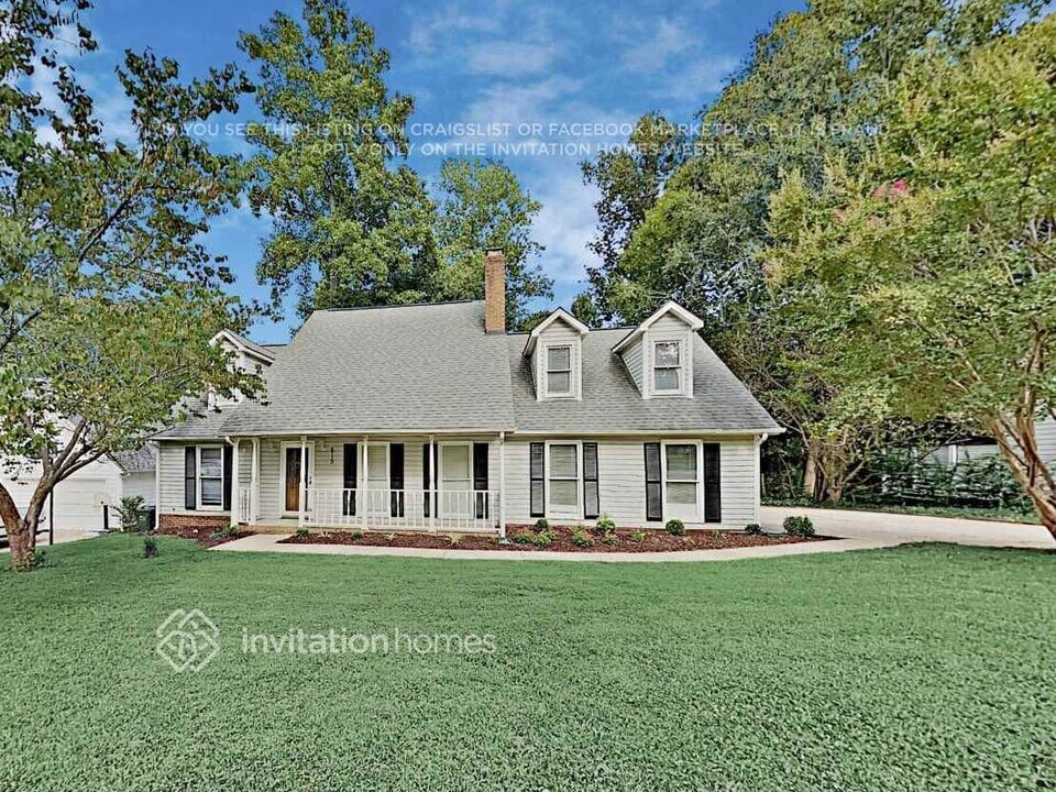 815 Brightmoor Dr in Matthews, NC - Building Photo