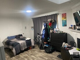 CANARSIE ROAD in Brooklyn, NY - Building Photo