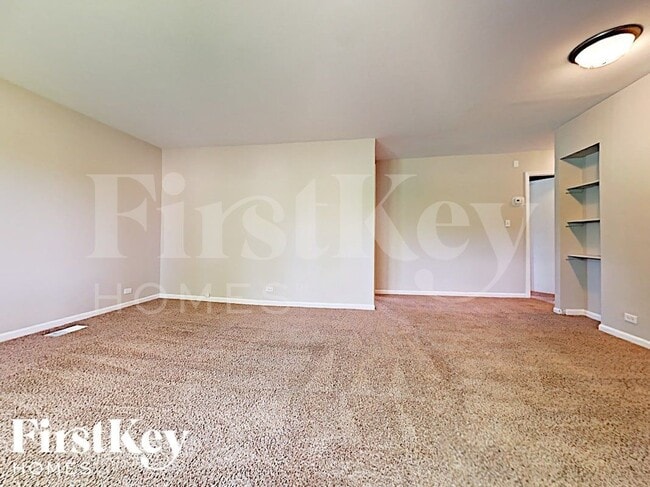 254 E Wayne Pl in Wheeling, IL - Building Photo - Building Photo