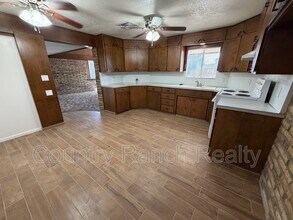 1044 Paradise Dr in Bullhead City, AZ - Building Photo - Building Photo