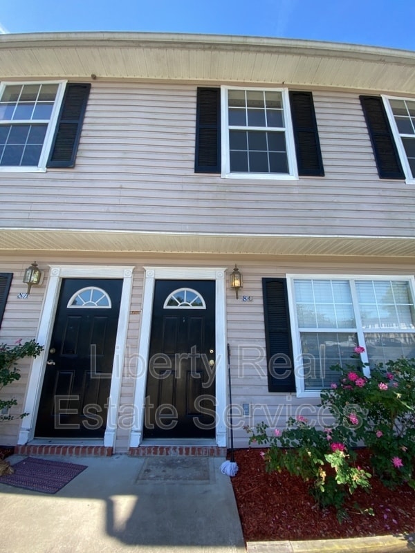 property at 1100 Pineland Ave