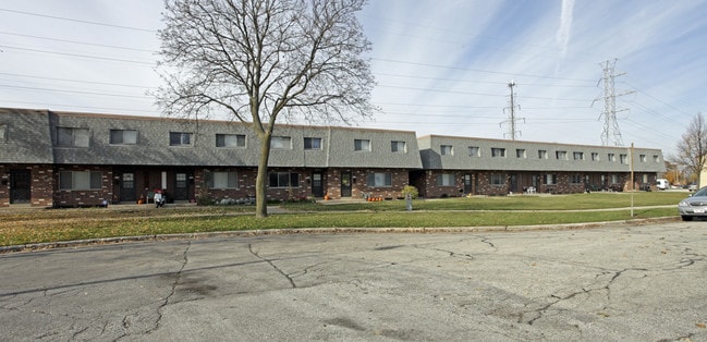 West View Manor in Milwaukee, WI - Foto de edificio - Building Photo