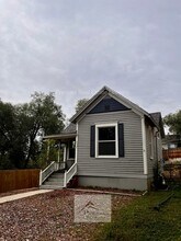 3306 1/2 W Platte Ave in Colorado Springs, CO - Building Photo - Building Photo