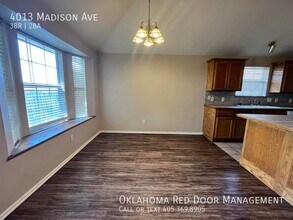 4013 Madison Ave in Moore, OK - Building Photo - Building Photo
