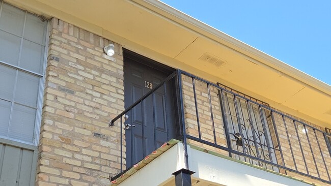property at 6611 Southpoint St
