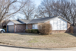 9357 S 89th East Ave in Tulsa, OK - Building Photo