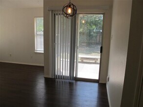 6018 Richard Carlton Blvd in Austin, TX - Building Photo - Building Photo