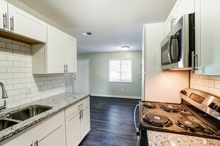 Allison Heights in Concord, NC - Building Photo