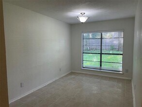 2706 Treeview Dr in Arlington, TX - Building Photo - Building Photo