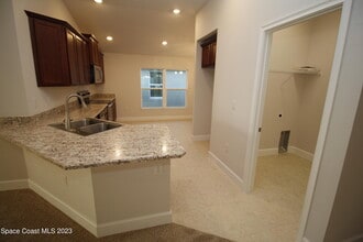 2712 Pinwherry St in Palm Bay, FL - Building Photo - Building Photo