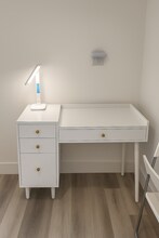 2415 SW 64th Ave, Unit Furnished Studio Unit M in Miami, FL - Building Photo - Building Photo