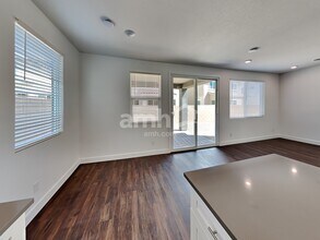 8902 Tiger Tooth Ave in Las Vegas, NV - Building Photo - Building Photo
