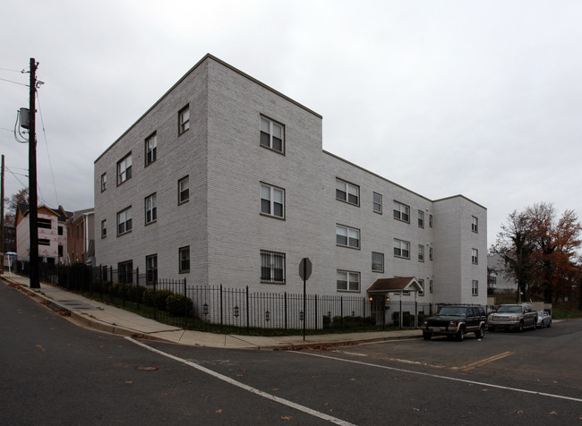 4929 Foote St NE in Washington, DC - Building Photo - Building Photo