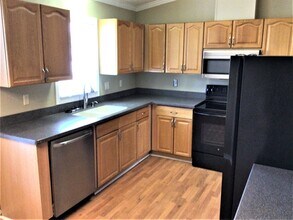 1103 Lexington Pointe Ln in Apex, NC - Building Photo - Building Photo