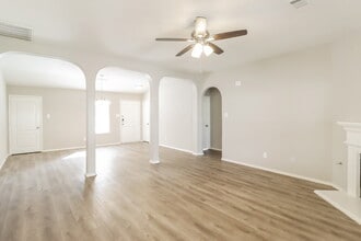 3113 Lighthouse Dr in Denton, TX - Foto de edificio - Building Photo