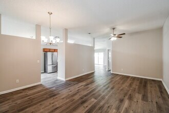 12071 Sunchase Dr in Jacksonville, FL - Building Photo - Building Photo