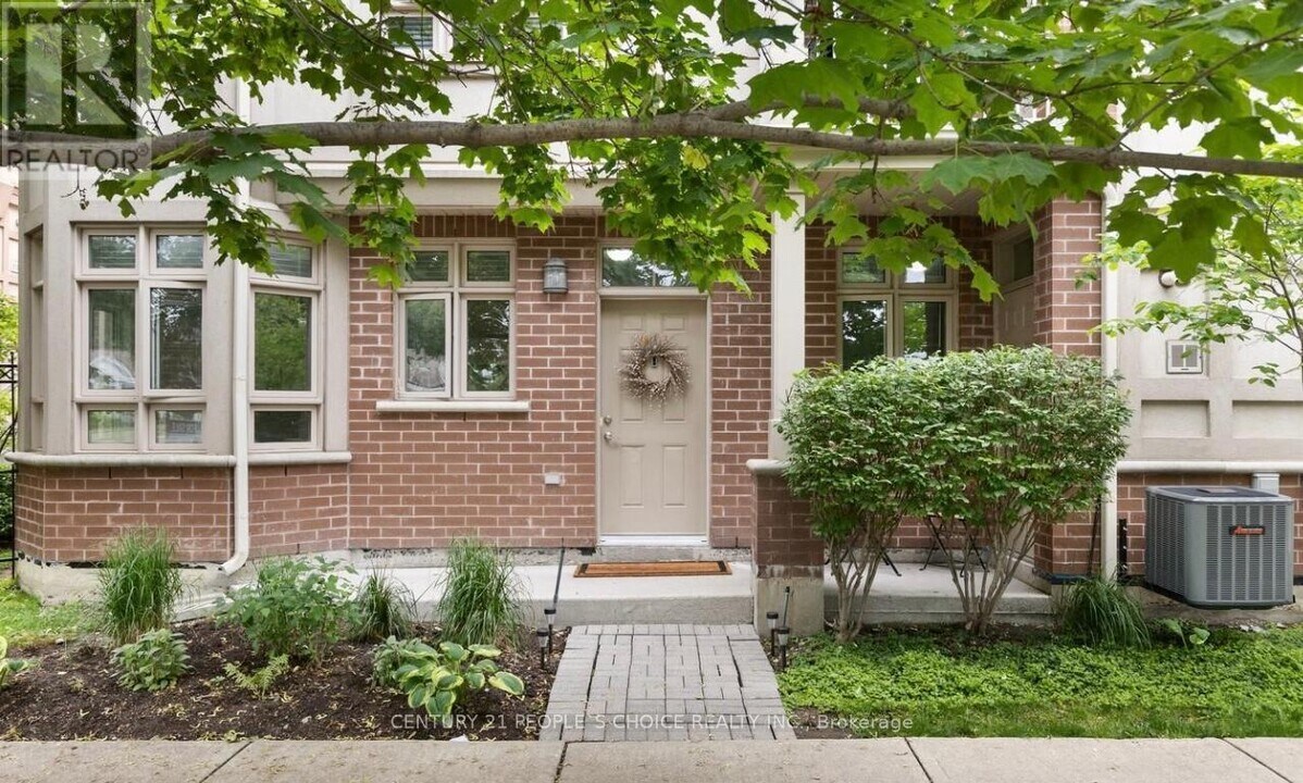 38-38 Gibson Ave in Toronto, ON - Building Photo