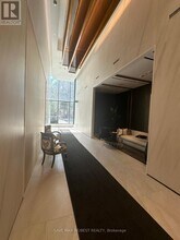 319-3319 Jarvis St in Toronto, ON - Building Photo - Building Photo