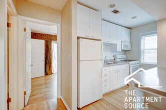 455 W Grant Pl in Chicago, IL - Building Photo - Building Photo