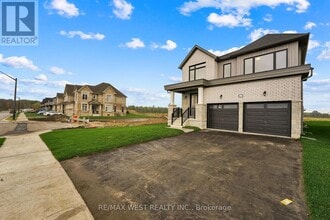 160 Union Blvd in Wasaga Beach, ON - Building Photo - Building Photo