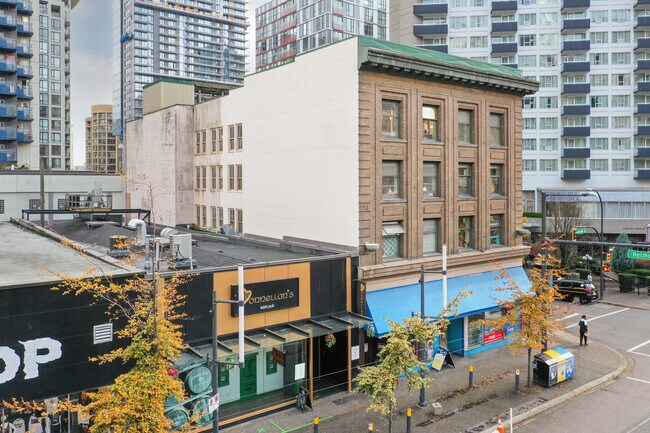 1090 Granville St in Vancouver, BC - Building Photo - Building Photo