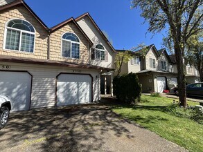 4358 SW 159th Ave in Beaverton, OR - Building Photo - Building Photo