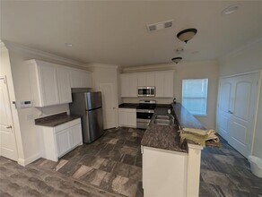 2550 Eugene St in Dallas, TX - Building Photo - Building Photo