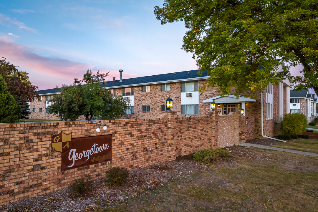 Georgetown Apartments in Green Bay, WI - Foto de edificio