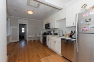 4 Gardner St in Boston, MA - Building Photo