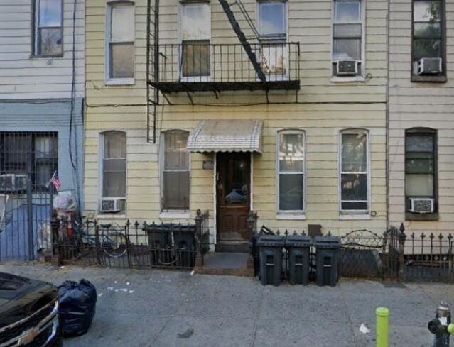 235 Suydam St in Brooklyn, NY - Building Photo