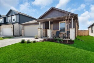 138 Fairmeade Dr in Terrell, TX - Building Photo