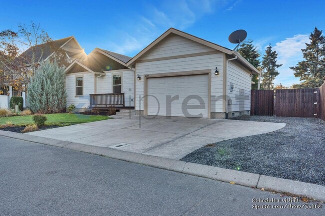 220 NW Sagan Loop in Sheridan, OR - Foto de edificio - Building Photo