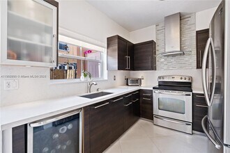 8544 NW 140th Terrace in Hialeah, FL - Building Photo - Building Photo