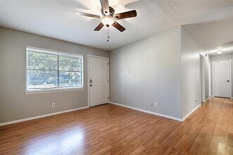 2304 Meadow Crest in Irving, TX - Building Photo - Building Photo